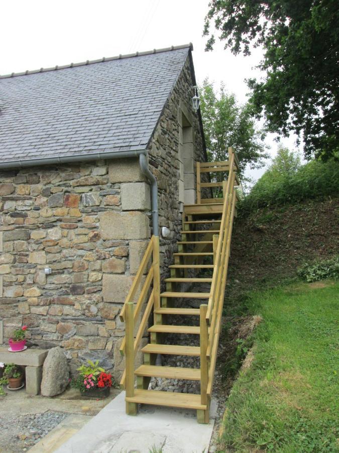 Bed and Breakfast Les Coquelicots Saint-Urbain  Exterior foto