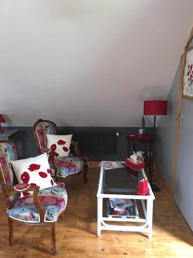 Bed and Breakfast Les Coquelicots Saint-Urbain  Exterior foto
