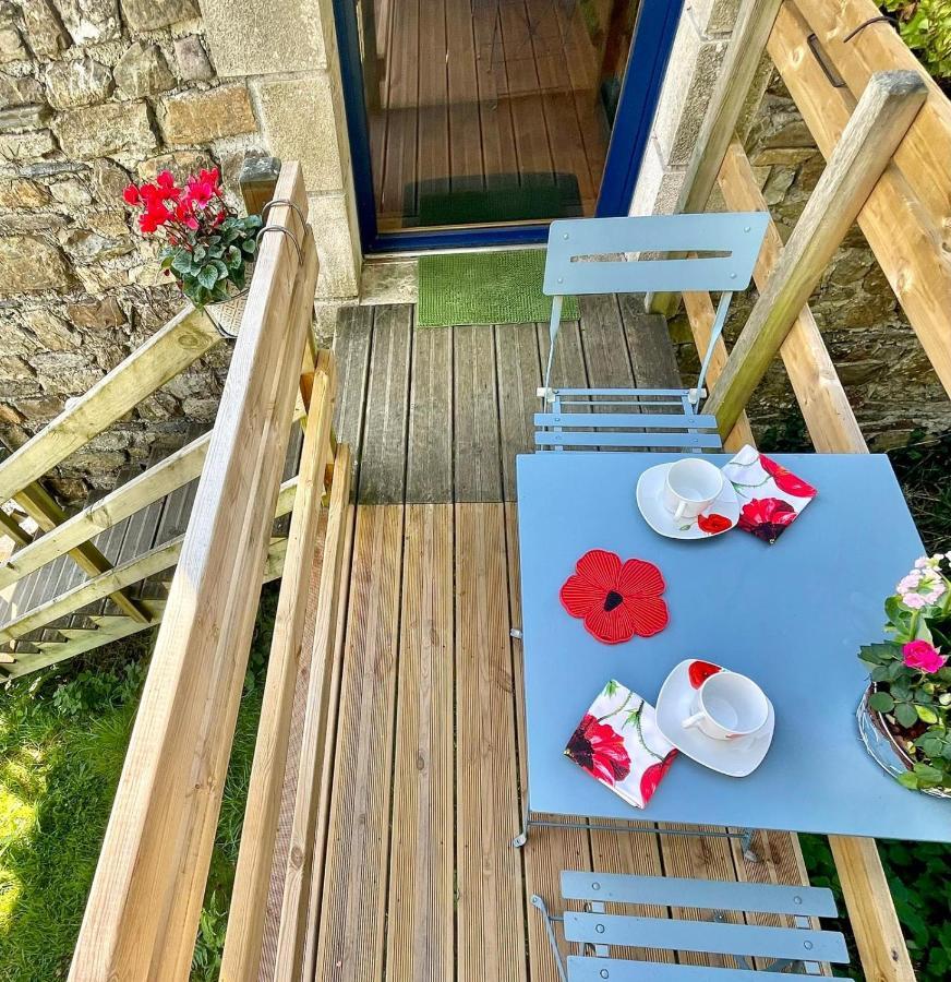 Bed and Breakfast Les Coquelicots Saint-Urbain  Exterior foto