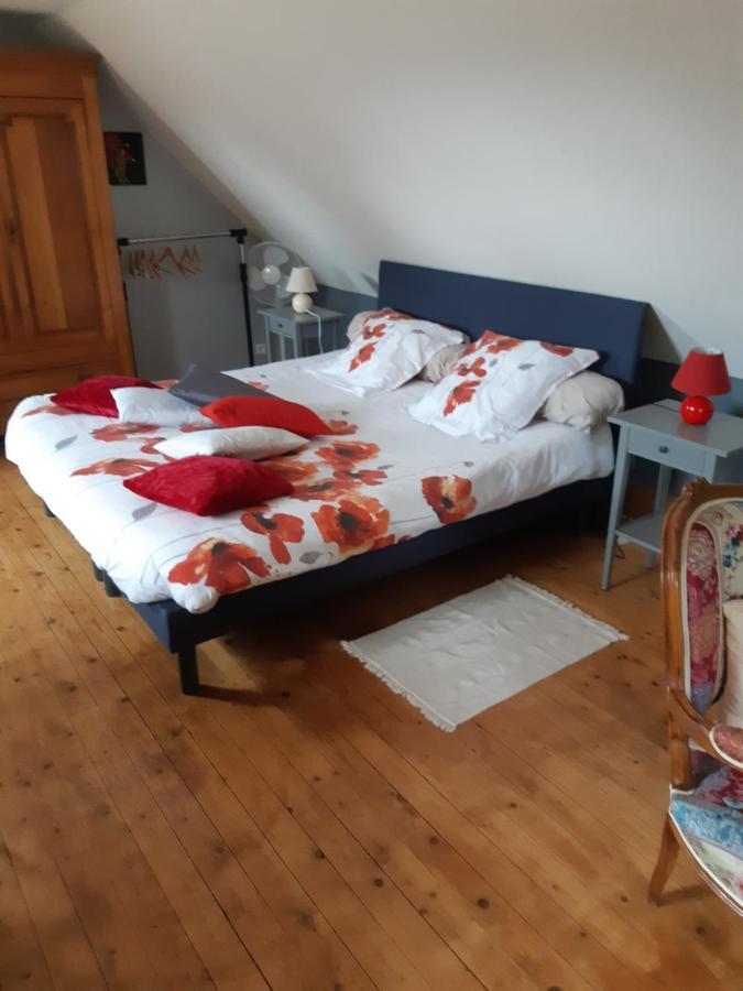 Bed and Breakfast Les Coquelicots Saint-Urbain  Exterior foto